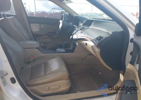 2011 Honda Accord 2.4 Ex-L из США, поврежденный, VIN 1HGCP2F80BA011855